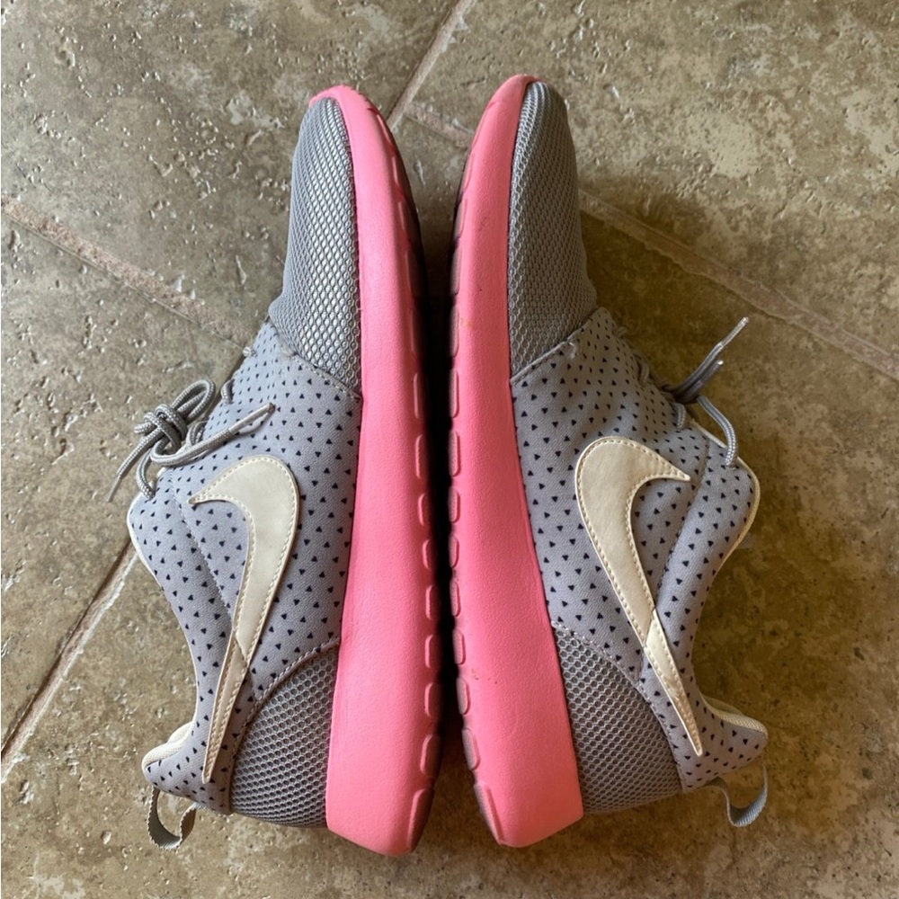 Nike Shoes for women | Nike Roshe One Athletic Sneakers Womens size 11 - Picture 6 of 12
